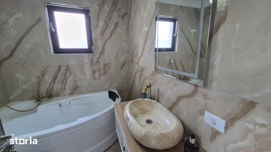 Casă cu 4 camere cu Teren 360 Mp în Snagov