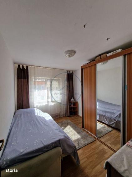 Apartament cu 3 camere decomandat în Central