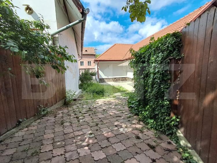 Casă individuală cu 3 camere cu Canalizare în Reghin
