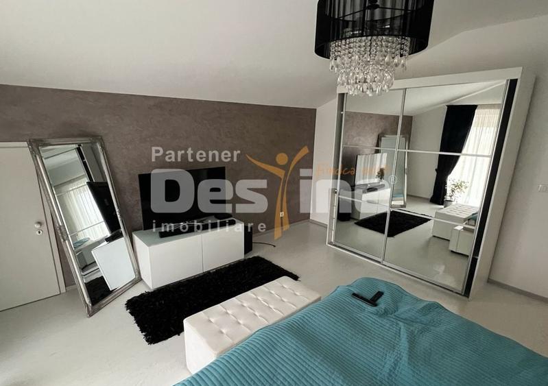 Apartament cu 4 camere decomandat, mobilat în Lipovei