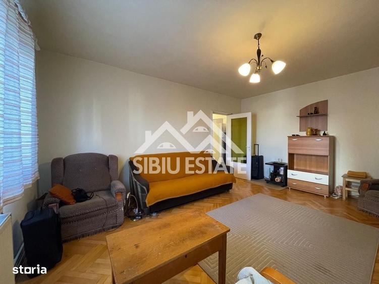 Apartament decomandat cu3 camere 73 mp. in Sibiu str. Lunga - 2