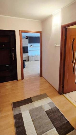 Apartemnt 2 camere de vanzare zona KM 5, MOBILAT si UTILAT partial - 2
