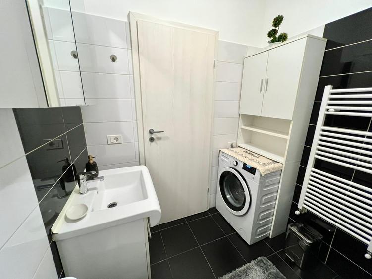 Apartament cu 2 camere decomandat în Metalurgiei