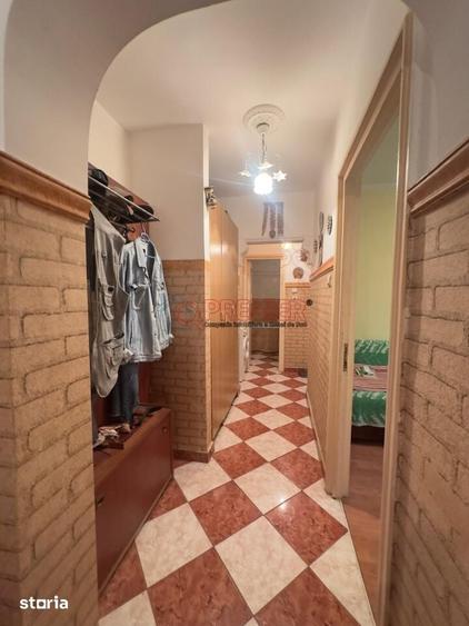 3 CAMERE DECOMANDAT | ALEXANDRU OBREGIA | BLOC ANVELOPAT - 7