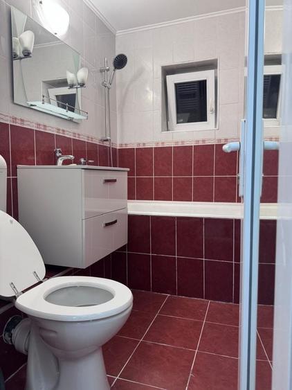 Apartament cu 3 camere decomandat în Nufărul