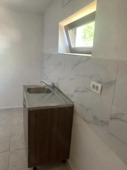 Casă cu 2 camere cu Teren 500 Mp în Central