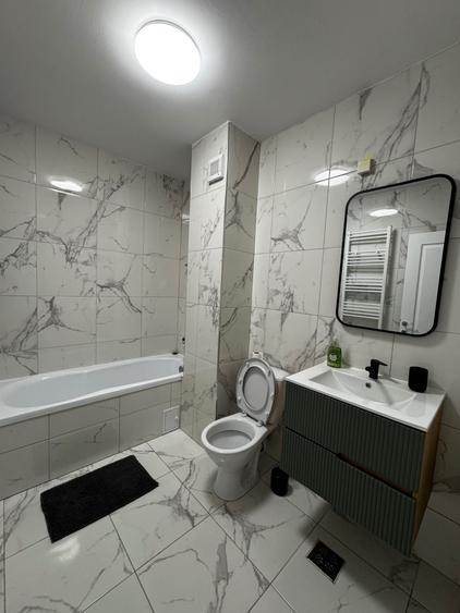 Apartament cu 2 camere semidecomandat în Florești