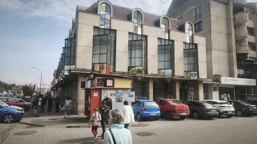 Spațiu comercial, de 425 mp, în Central