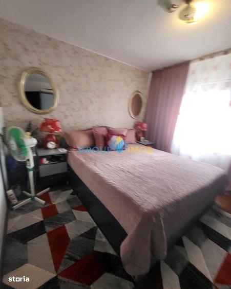 Apartament cu 3 camere decomandat în Narcisa