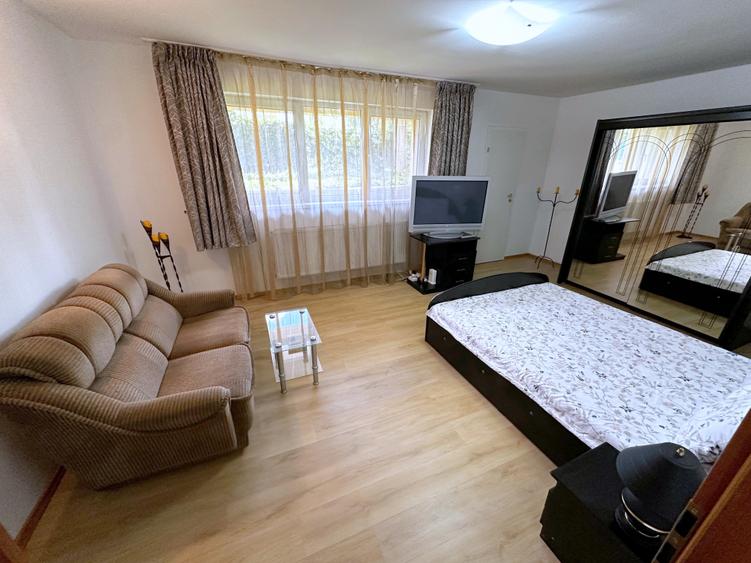 Apartament cu 2 camere decomandat în Mărăști