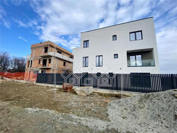 Apartament cu 4 camere nedecomandat în Arhitecților - Calea Cisnădiei