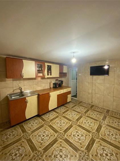 Casă cu 6 camere cu Teren 1273 Mp în Lița