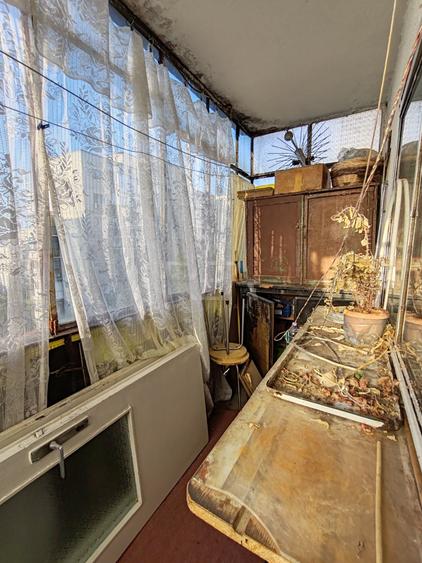Apartament cu 3 camere decomandat în Drumul Taberei
