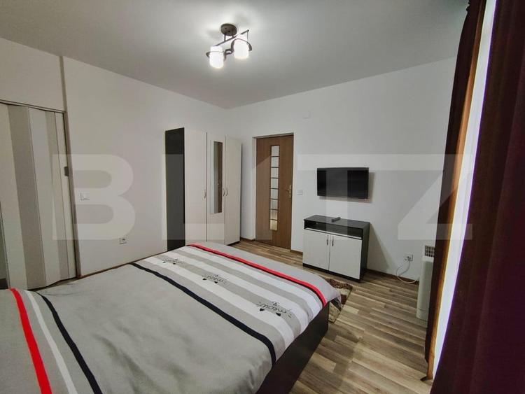 Apartament cu 2 camere semidecomandat, mobilat în Bariera Vâlcii