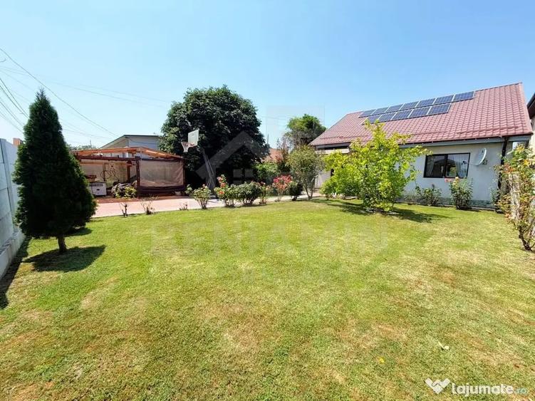 Casă cu 4 camere cu Teren 1000 Mp în Cârcea