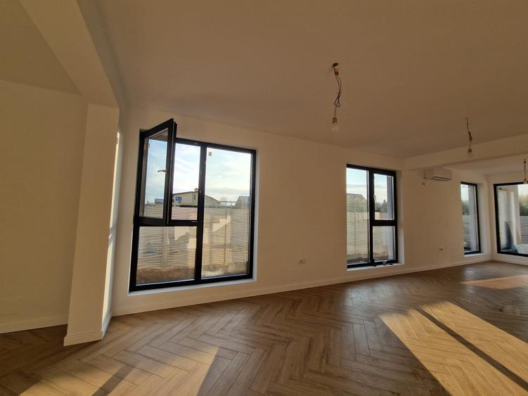 Duplex cu 4 camere cu Teren 250 Mp în Mogoșoaia