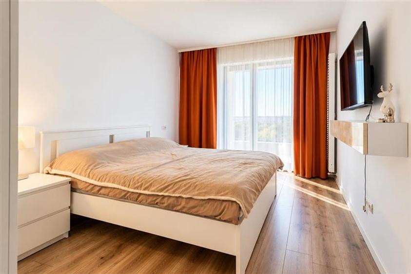 Apartament cu 2 camere decomandat, mobilat în Noua
