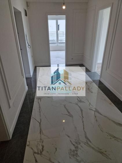 Penthouse cu 4 camere decomandat în Theodor Pallady