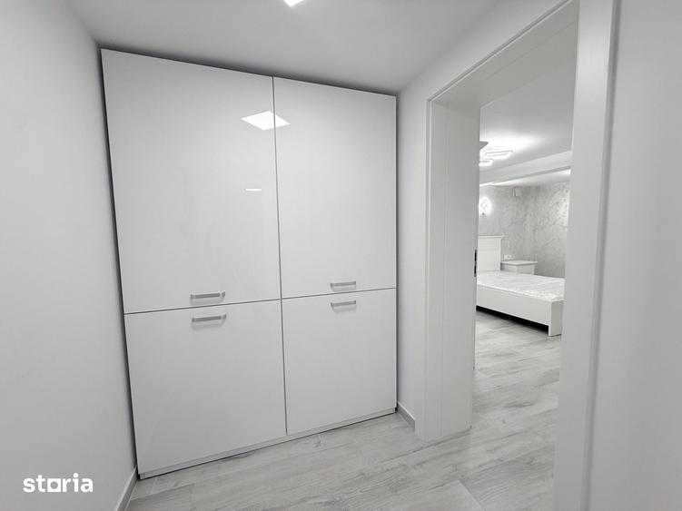 Apartament cu 2 camere decomandat în Cornișa