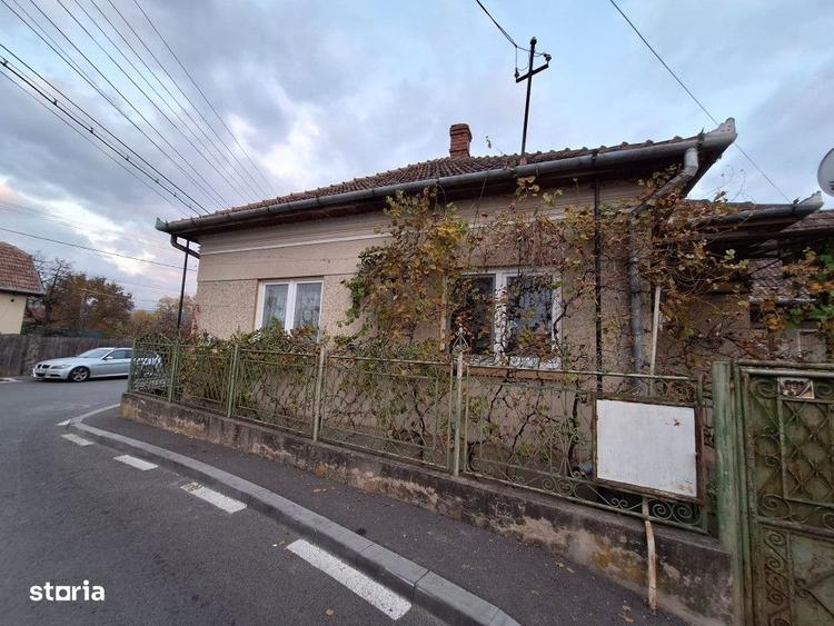 Casă cu 4 camere în Luna