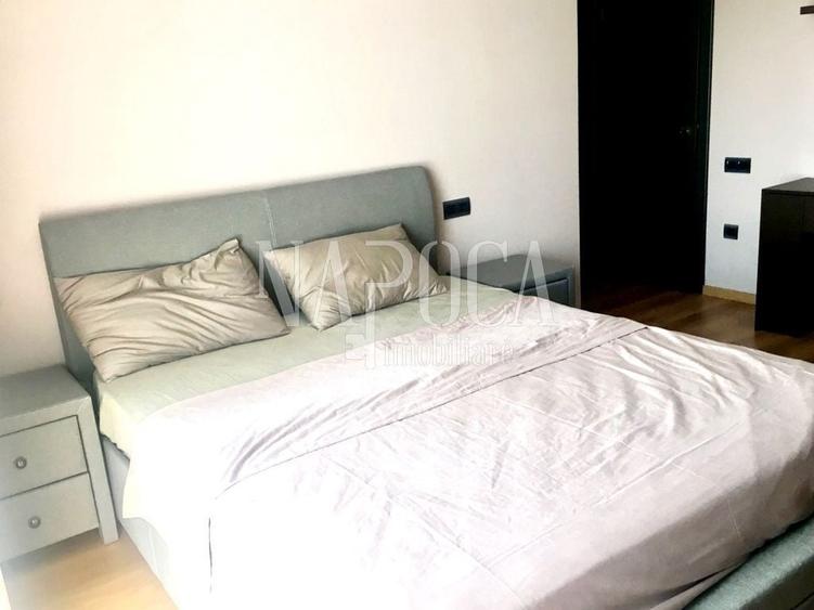 Apartament cu 3 camere semidecomandat în Între Lacuri