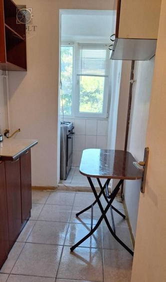 Apartament cu 2 camere semidecomandat în Drumul Găzarului