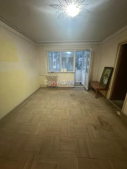 Apartament 2 camere în Km 4-5, etaj 2, balcon