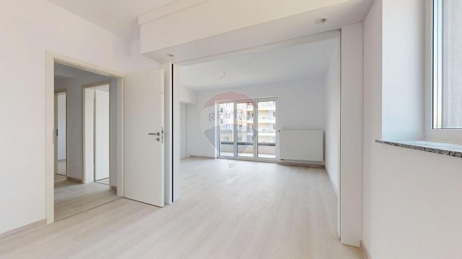 Apartament cu 2 camere decomandat în Avantgarden