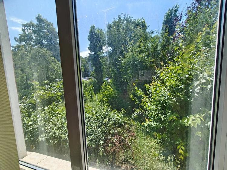 Apartament cu 3 camere decomandat în Mihai Bravu