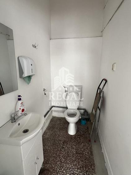 Spațiu comercial, de 20 mp, în Central