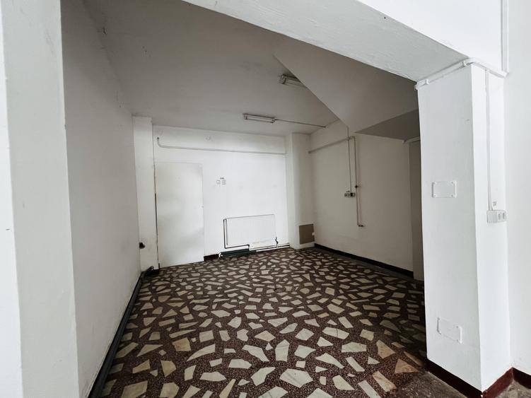 Spațiu comercial, de 40 mp, în Bucovina