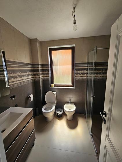 Casă individuală cu 5 camere cu Teren 300 Mp în Lancrăm