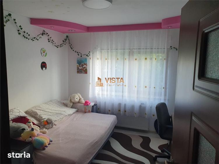 Apartament cu 4 camere decomandat, mobilat în Dârste