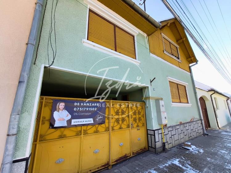Casă individuală cu 6 camere cu Canalizare în Tălmaciu