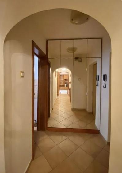 Apartament cu 2 camere decomandat, mobilat în Calea Victoriei
