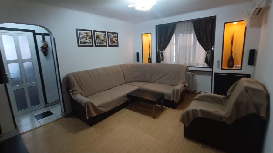 Apartament cu 2 camere semidecomandat în Km 4-5