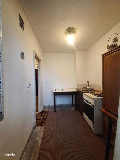 Apartament cu 3 camere decomandat în Ferentari