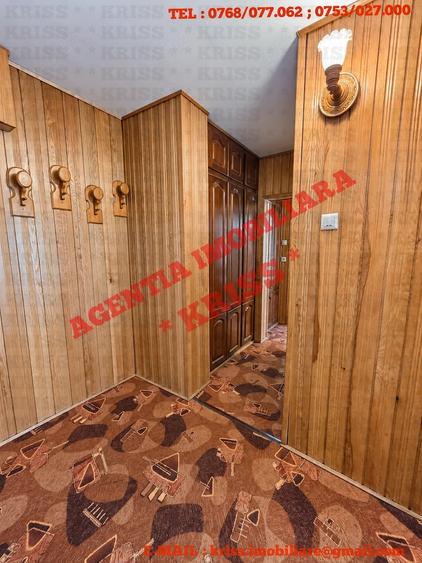 Apartament cu 2 camere decomandat în Eremia