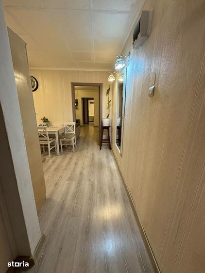 Apartament cu 3 camere în Decebal