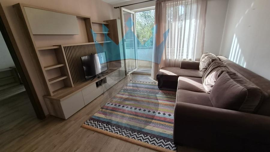 Apartament cu 2 camere semidecomandat, mobilat în Valea Ialomiței