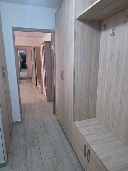 Apartament cu 2 camere semidecomandat, mobilat în Ultracentral