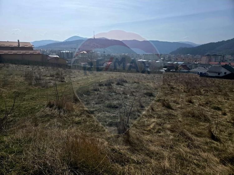 Teren Construcții intravilan de 2606 mp, în Calea Romanului