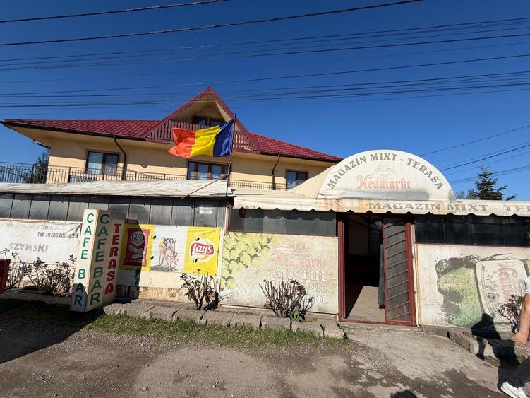 Casă individuală cu 16 camere cu Garaj în Spătaru