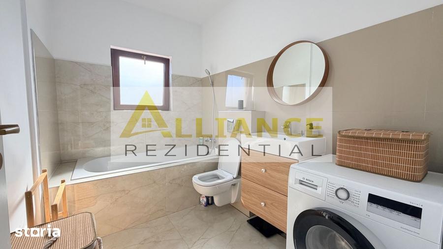 Casă cu 7 camere cu Teren 207 Mp în Central