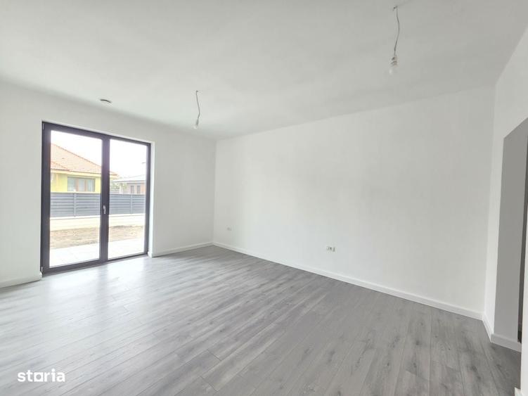 Casă cu 4 camere decomandat cu Teren 600 Mp în Hălchiu
