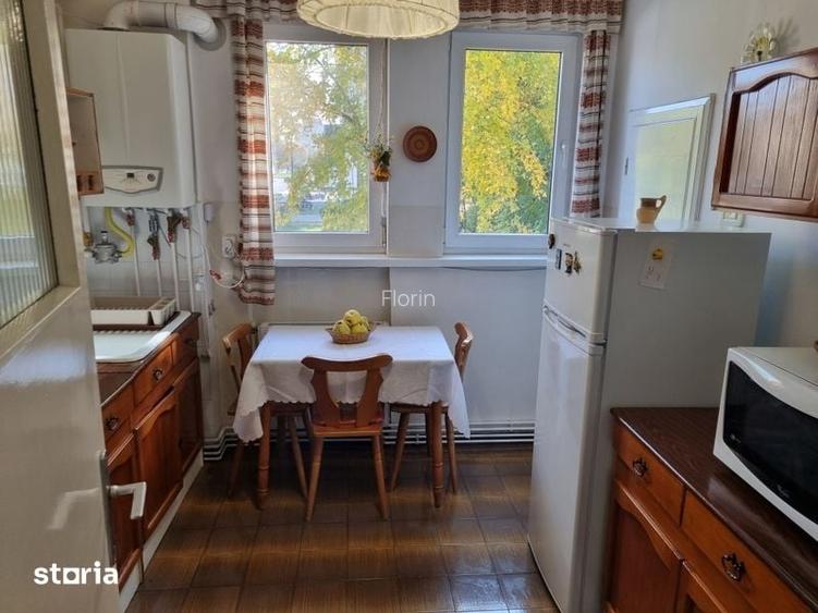Particular inchiriez 3 camere pe Calea Bucure?ti 450 euro