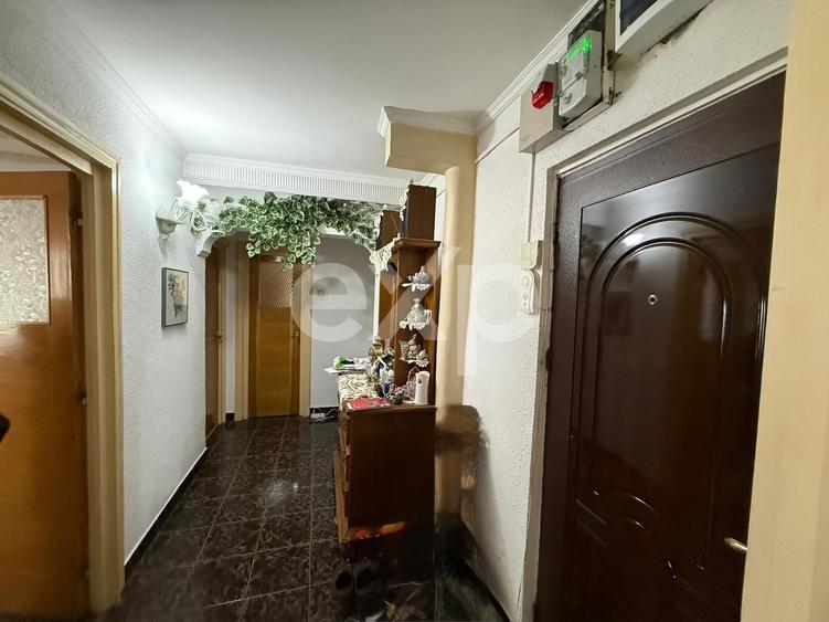 Apartament cu 2 camere decomandat, mobilat în Prundu