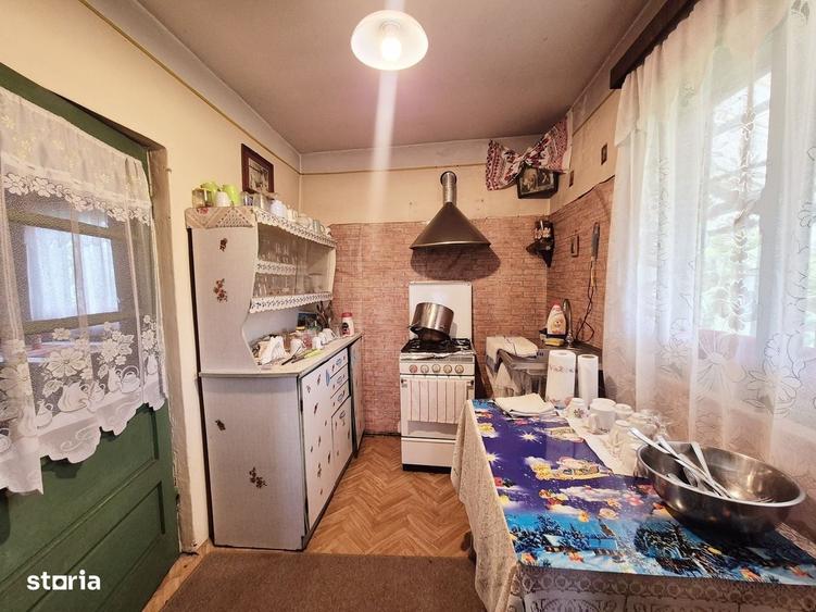 Casă cu 2 camere în Central