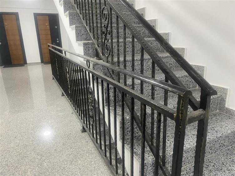 Garsonieră decomandată în Vișani