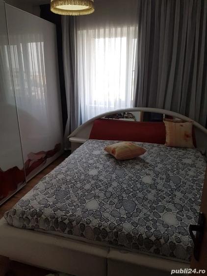 Apartament cu 4 camere decomandat în Filiași